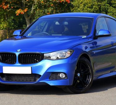 Airport Car Hire Hacks: Simplifying Your Travel Plans