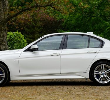 Essential Considerations for Monthly Car Rentals in Dubai: