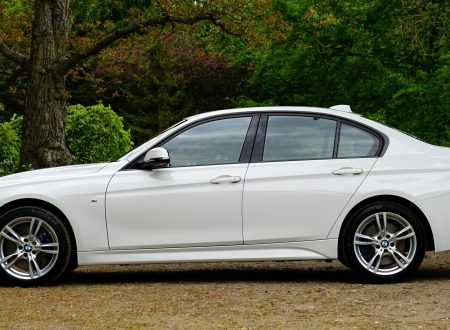 Essential Considerations for Monthly Car Rentals in Dubai: